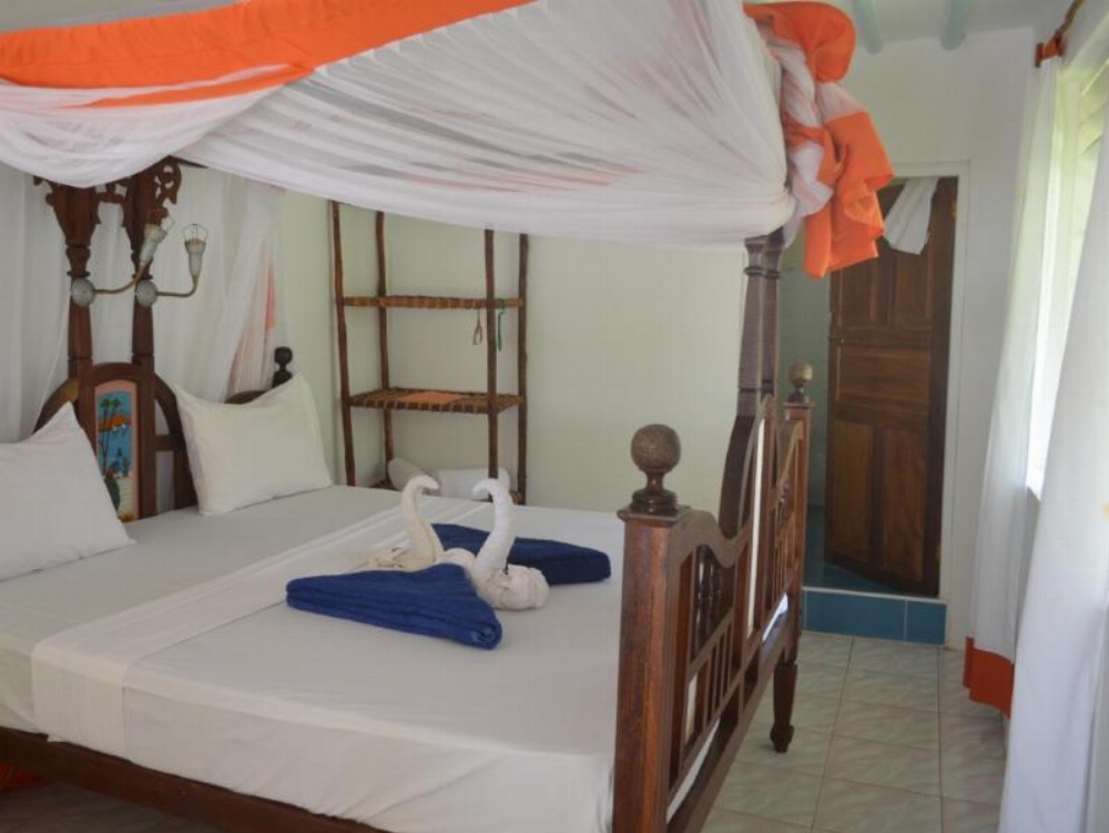 Ndame Beach Lodge Image 8